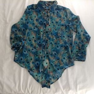 Kut from the Kloth Peacock Feather print blouse M